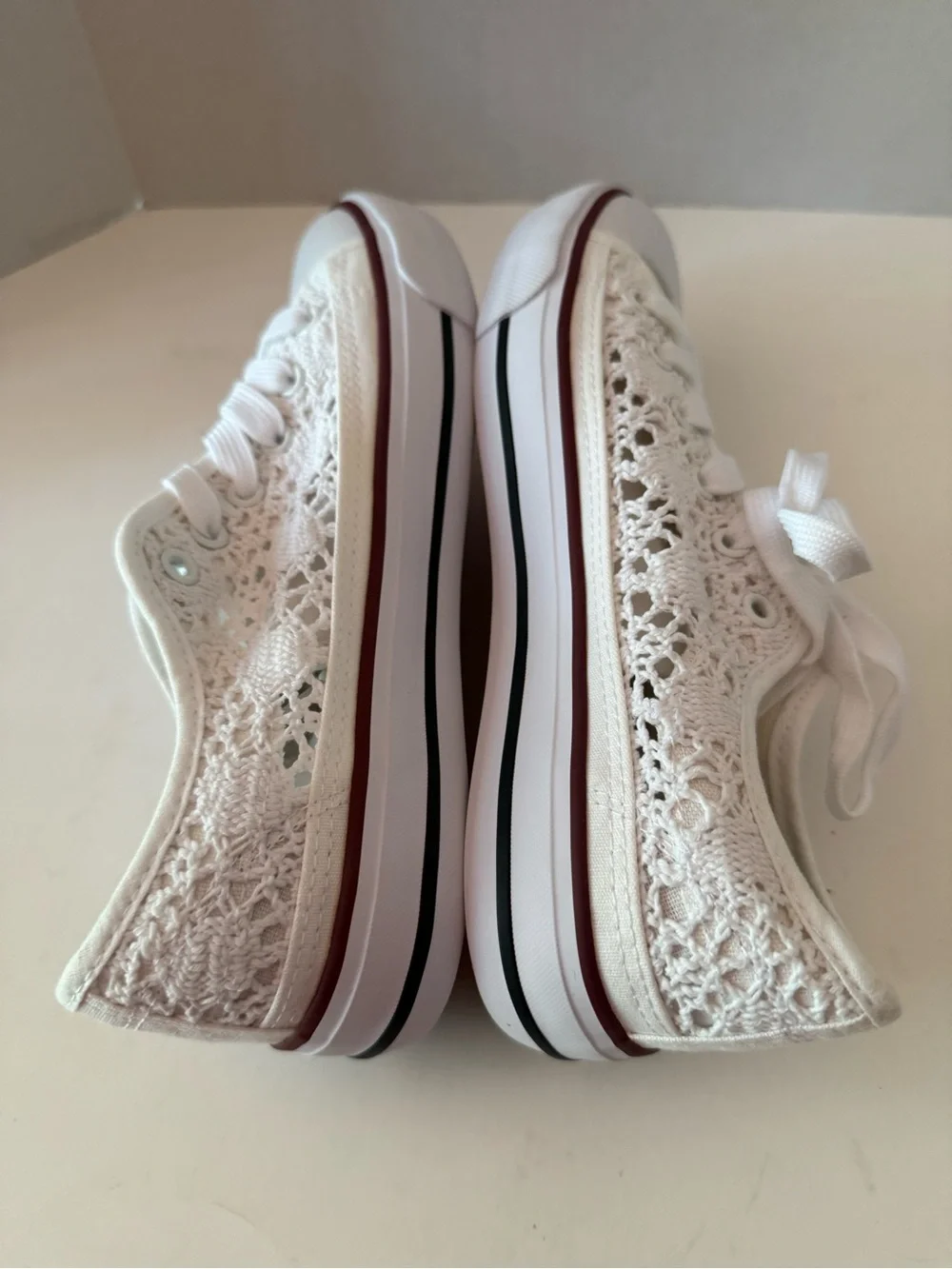 Unbranded breathable white